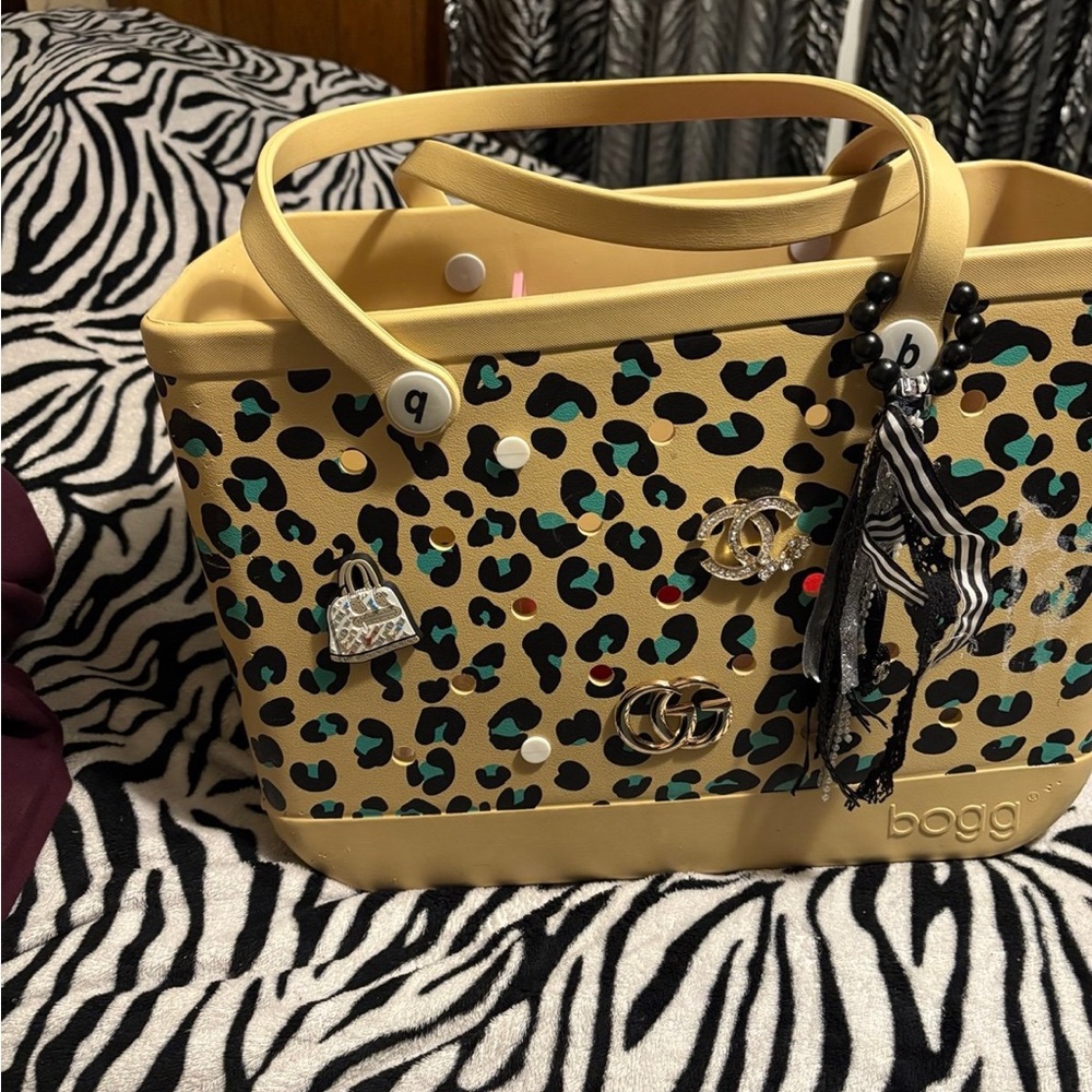 Women's Leopard Print BOGG bag